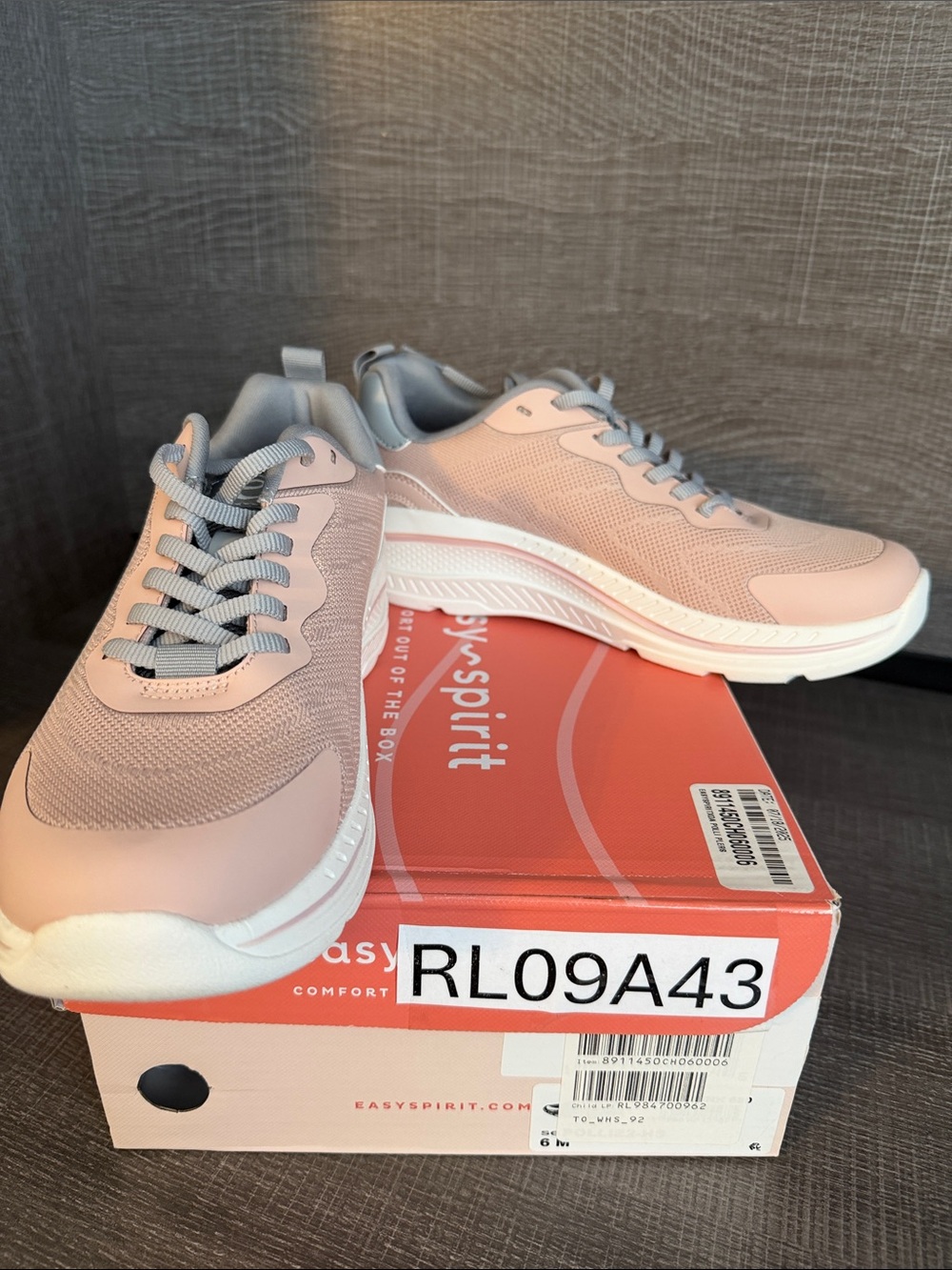 Easy Spirit Light Pink and Gray Women's Athletic Sneakers